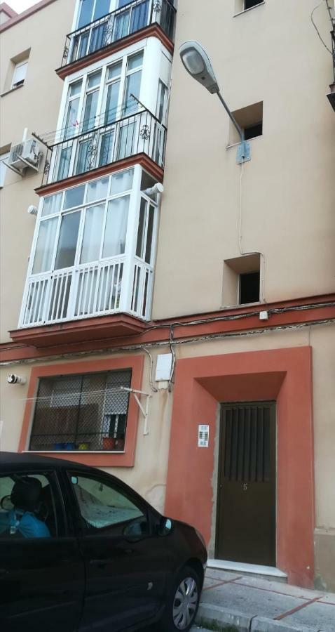 Apartamento Jerez Centro เฮเรซ เด ลาฟรอนเตรา ภายนอก รูปภาพ